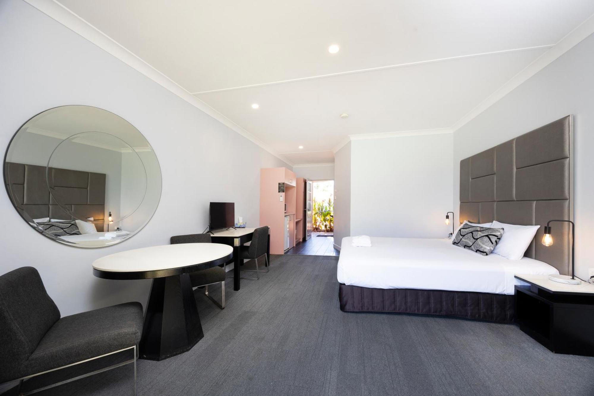 Island Palms Motor Inn Forster Buitenkant foto
